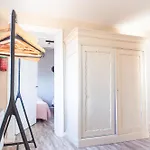 8p 3b Charming Near Maastricht Эйсден