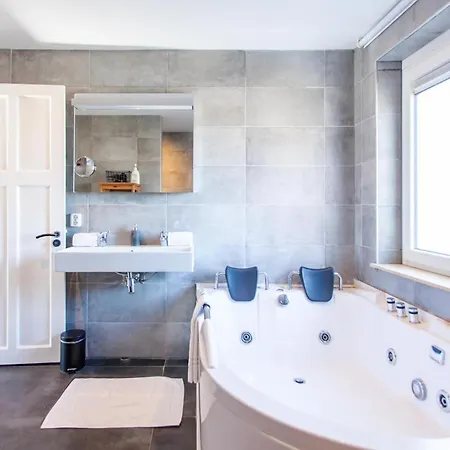 Сasa de vacaciones Stijlvolle @ Luxe Vrijstaande Woning Maastricht *