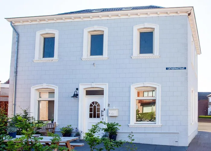 8p 3b Charming Near Maastricht Дом отдыха *