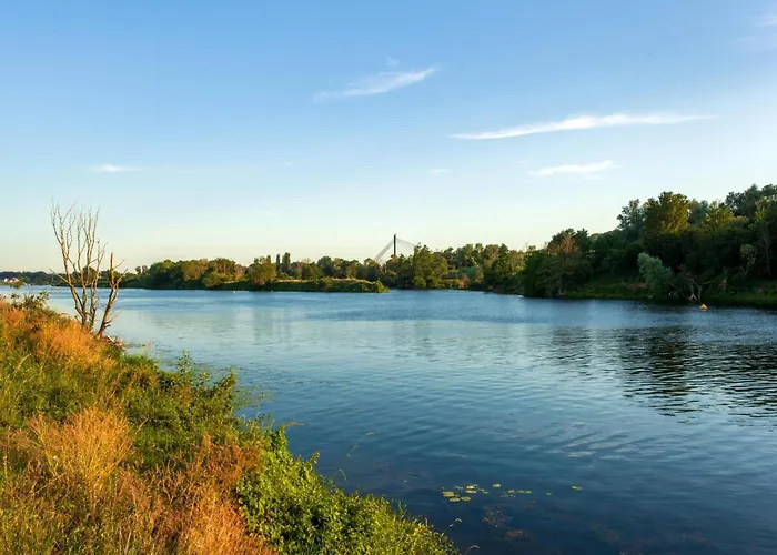 8p 3b Charming Near Maastricht Дом отдыха Эйсден