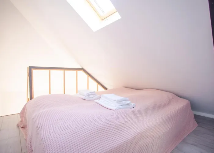 8p 3b Charming Near Maastricht * Эйсден