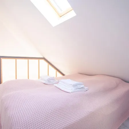 8p 3b Charming Near Maastricht * Eijsden
